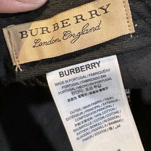 Burberry NovaCheck Beige Plaid and Black Hat - Picture 5 of 8